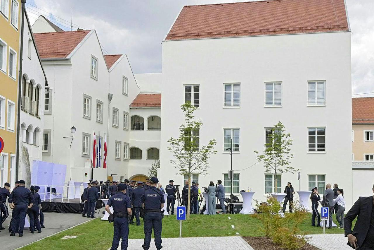 Braunau am Innii avati Adolf Hitleri sünnikohas politseijaoskond