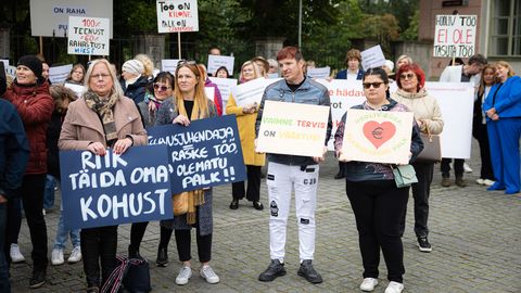 Erihoolekande pakkujad: töötajad on alamakstud ja teenused on kriisis