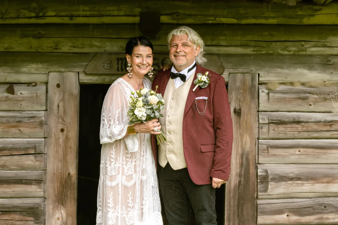 Opera singer Janne Olesk is building and renovating his country home into an art estate