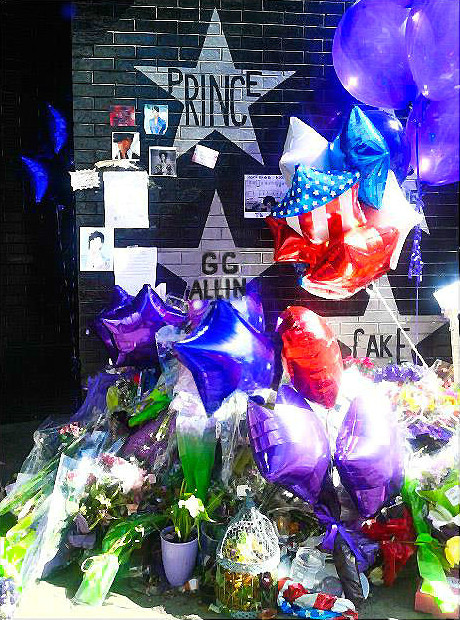 Prince'i surma-aastapäeval avaldati uus avaldamata lugu