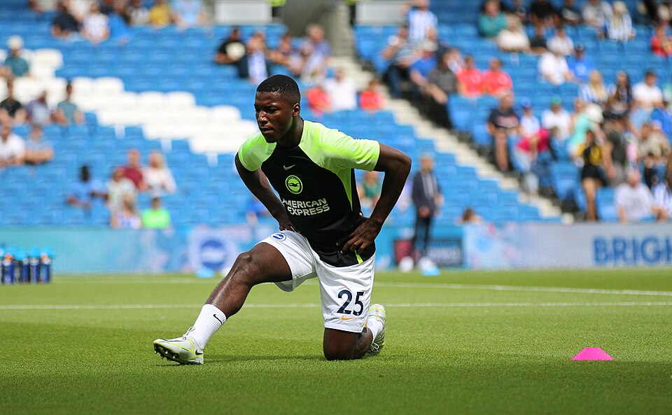 Caicedo Signs New Chelsea Deal