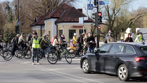 Tartu linnaratturite ühissõit näitas rattaliikluse võimalusi