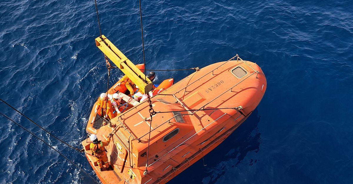 Minutes From Death: A Lifeboat Rescue Story