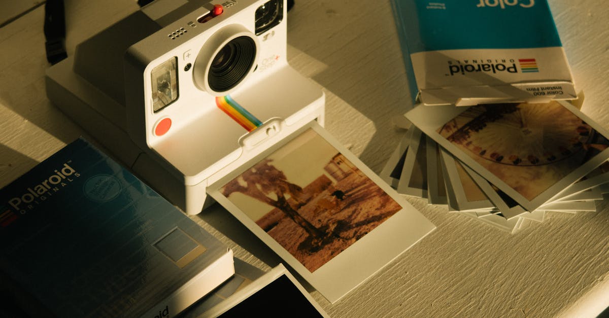 Instax Wide 400 расширяет возможности моментальной фотографии