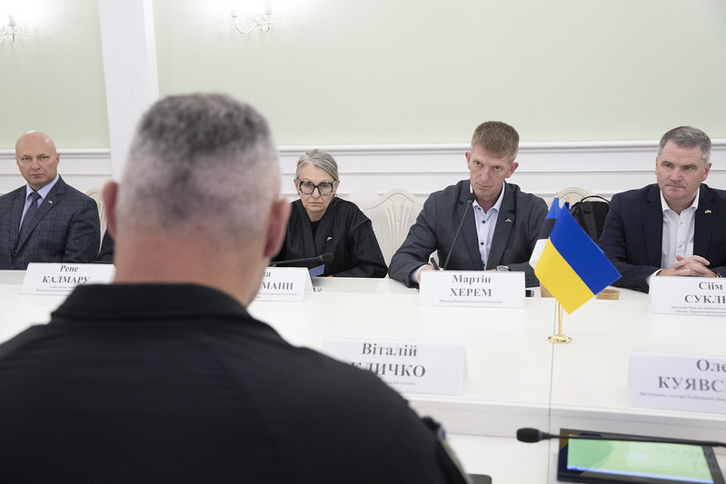 Kaitseväe juhataja kindral Herem analüüsis Kiievis Ukraina sõjakogemusi Balti kaitsevööndi arendamiseks