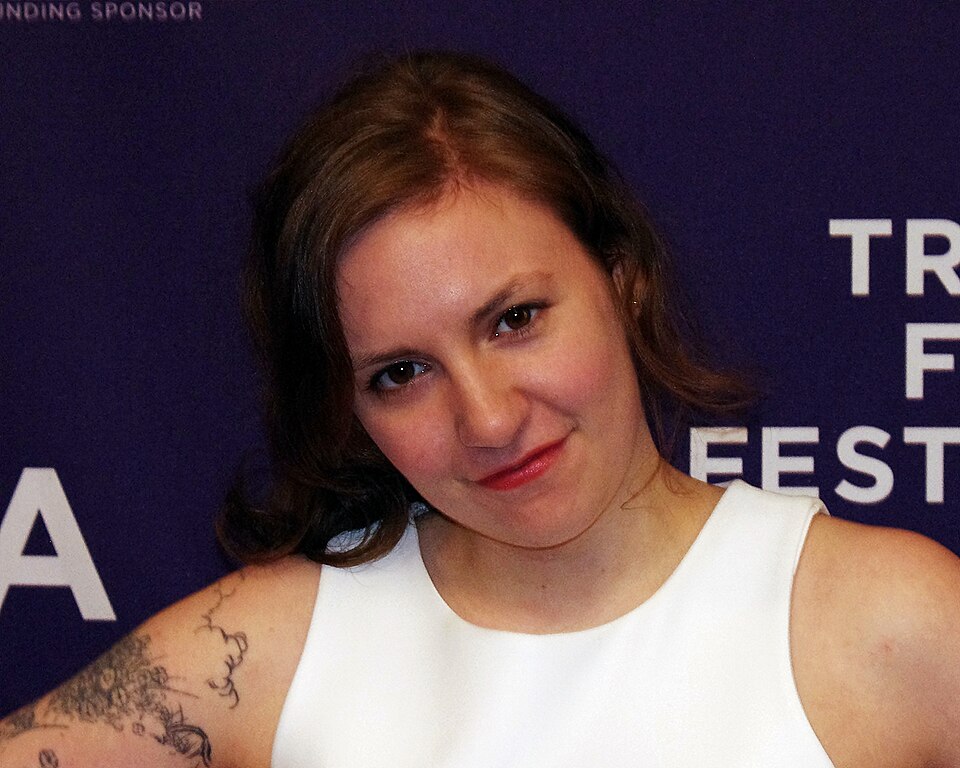 USA näitleja Lena Dunham tervitab oma esimest last