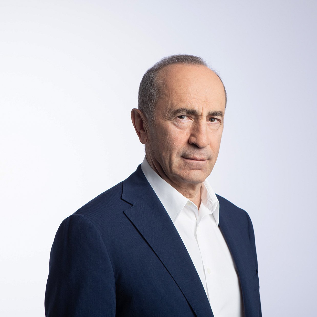 Jerevanis vahistati Armeenia endine president Robert Kocharyan