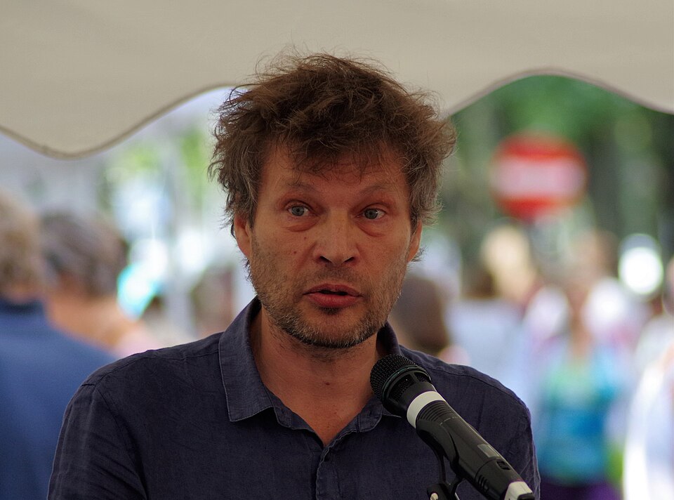 Andrei Hvostov: Eesti koolinoortele on kirjandusklassika lihtsustamine hädavajalik