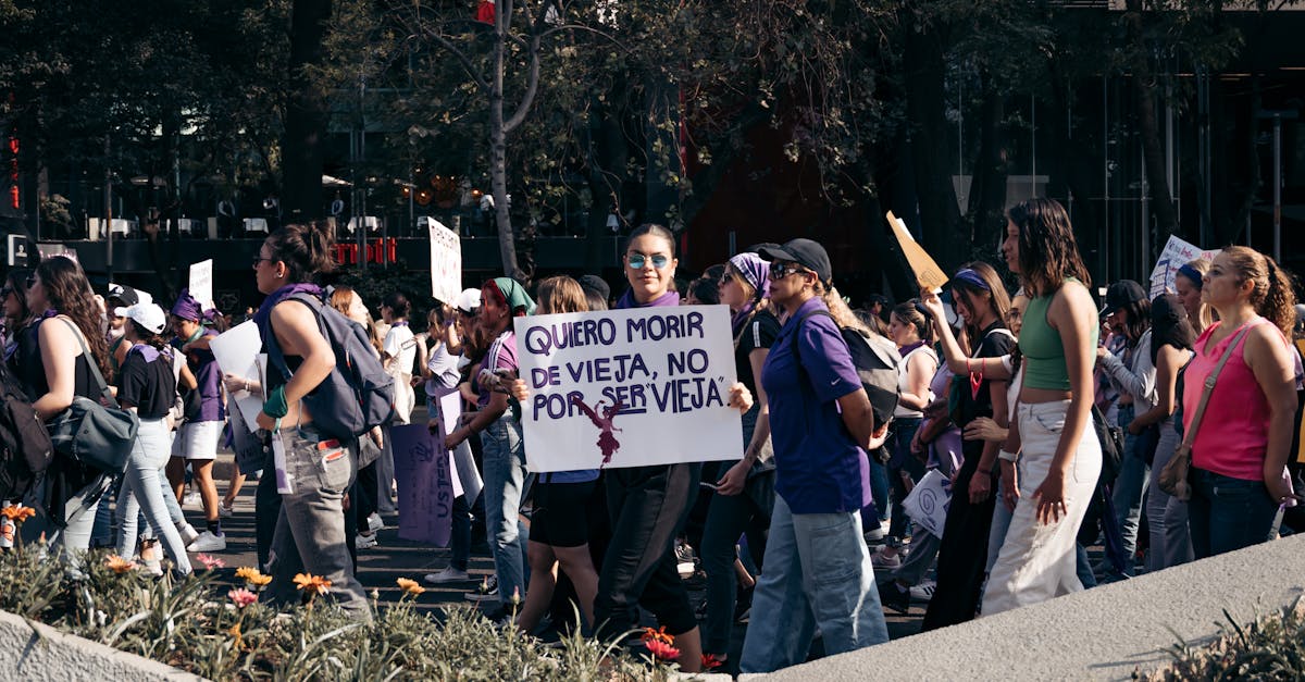 California nimetab Cesar Chavezi päeva ümber seksuaalvägivalla süüdistuste tõttu