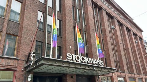 Helsingi Stockmanni pride-kaunistused süütasid Eestis tulise vaidluse