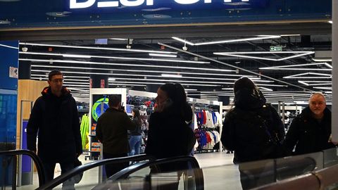 Spordikaupade poed sulgevad uksed Venemaal: e-kaubandus ja ostujõu langus löövad kaubandust