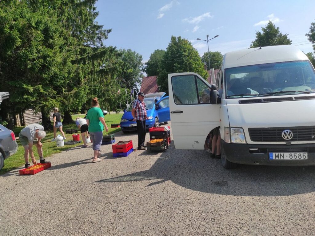 Metsaandide korjamine muutub Läti Ludza piirkonnas metsaraiete tõttu keeruliseks