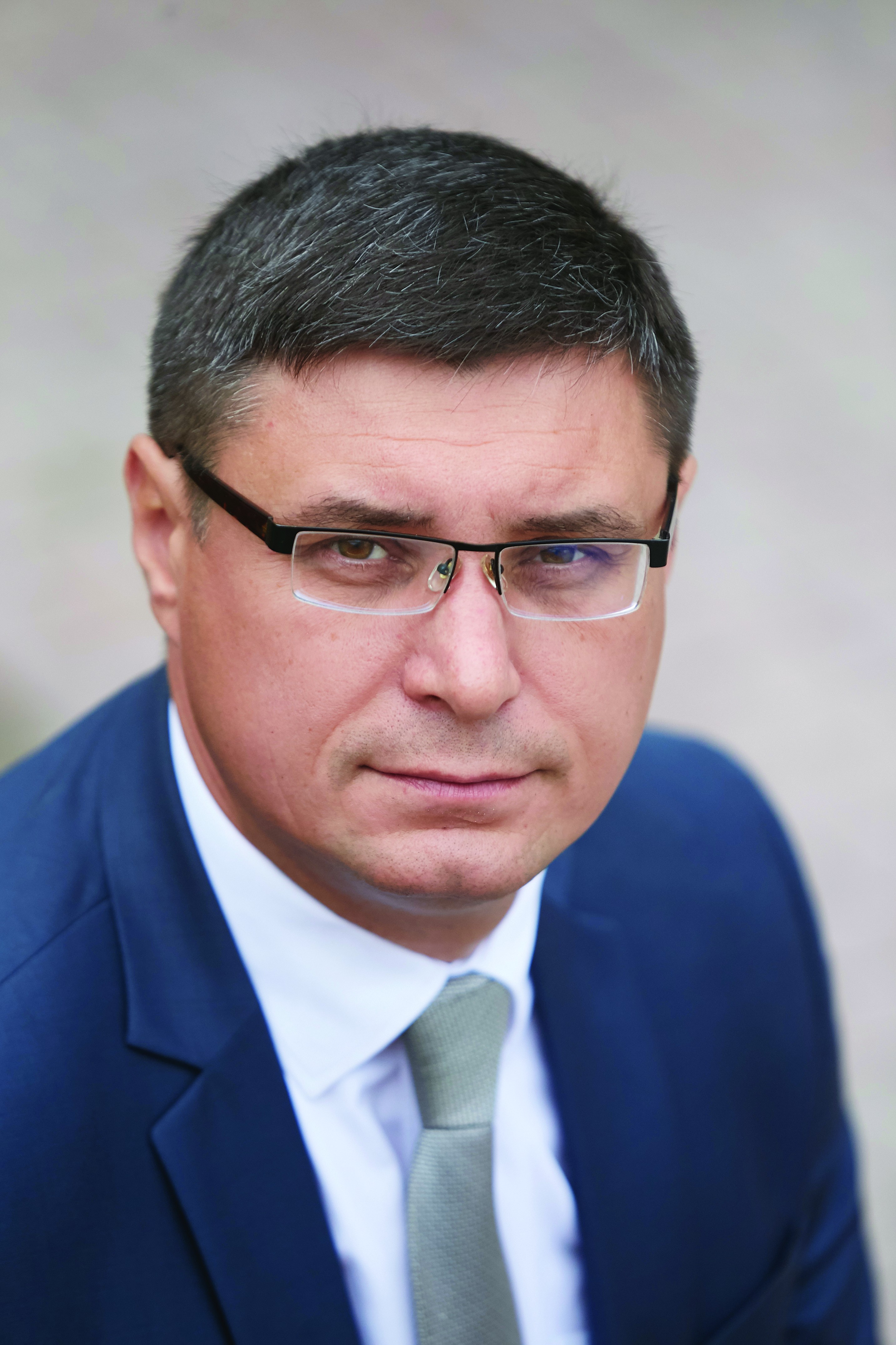 Ukrainian strikes trigger fuel crisis: Vladimir region governor urges driving restrictions