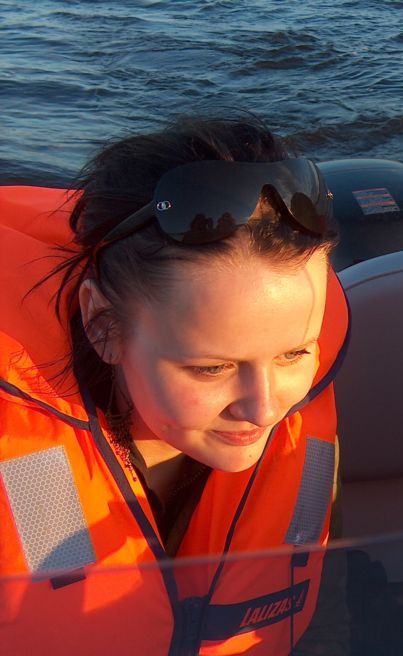 Andra Teede: emadus ja naer iseenda üle