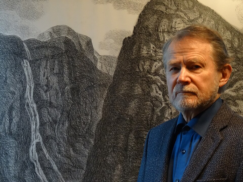 Haus galeriis Tallinnas avati Uno Roosvalti 85. sünnipäeva tähistav ülevaatenäitus