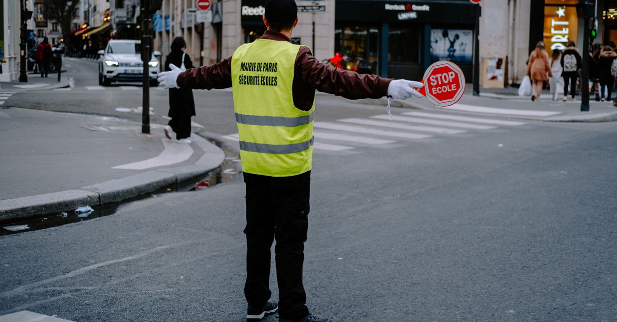 Paris Evacuates Thousands as WWII Bomb Safely Detonated