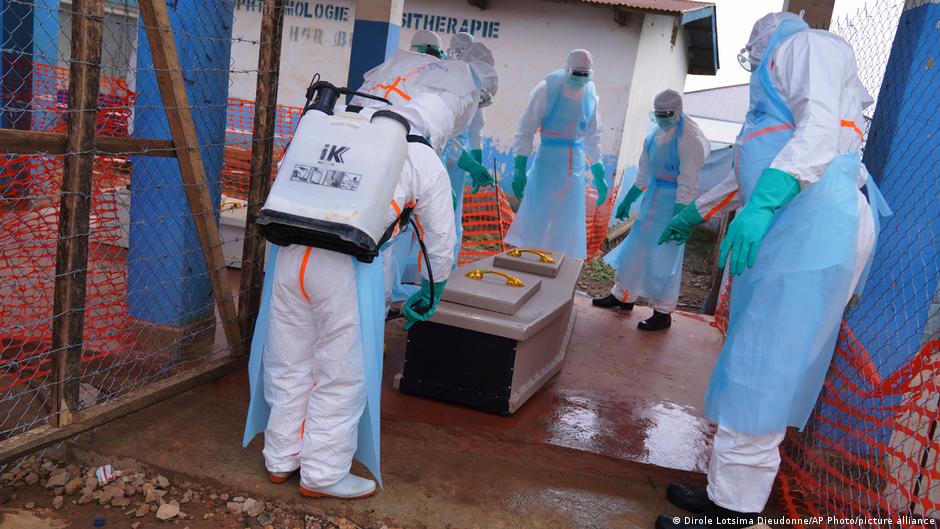 Kongo DV-s ületas Ebola ohvrite arv 1400 piiri, algasid vaktsiinikatsed