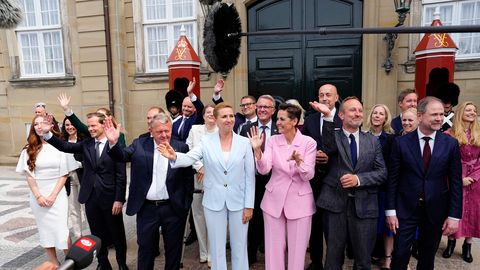 Taani peaminister Frederiksen tutvustas ajaloolist naiste enamusega valitsust