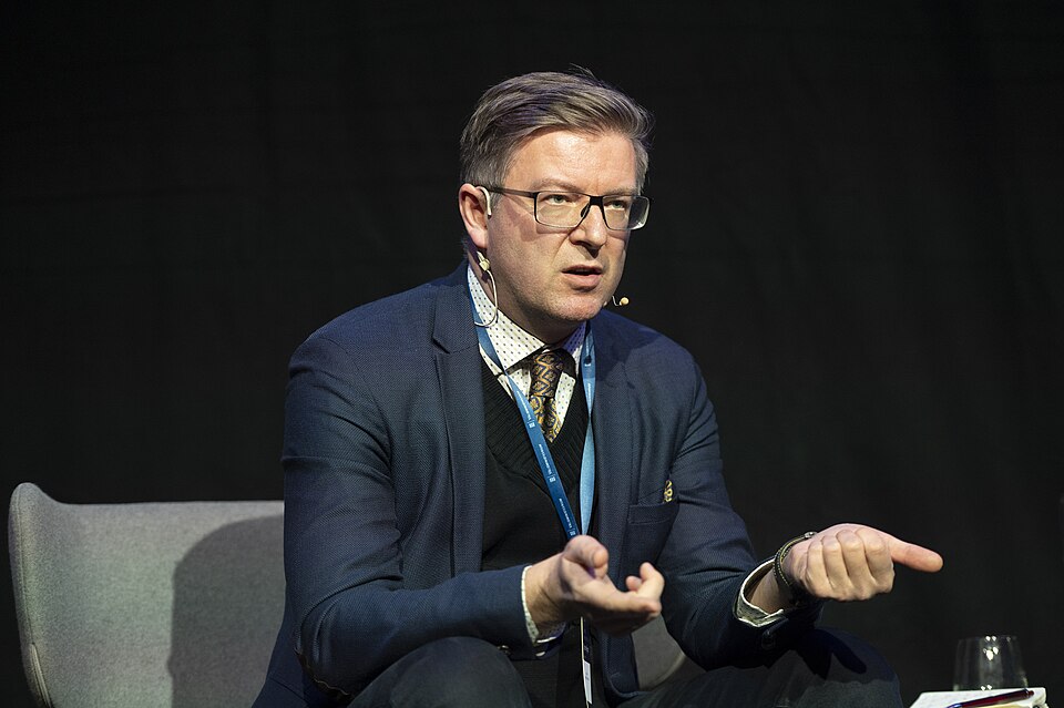 Kaitseministeeriumi kantsler Kaimo Kuusk lahkub Tallinnas ametist