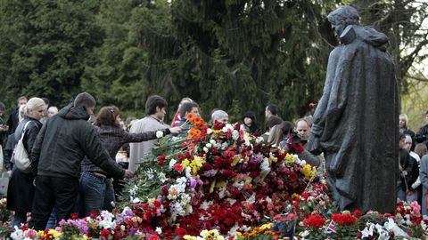 Pronkssõdur: okupatsiooni sümbol ja vastupanu