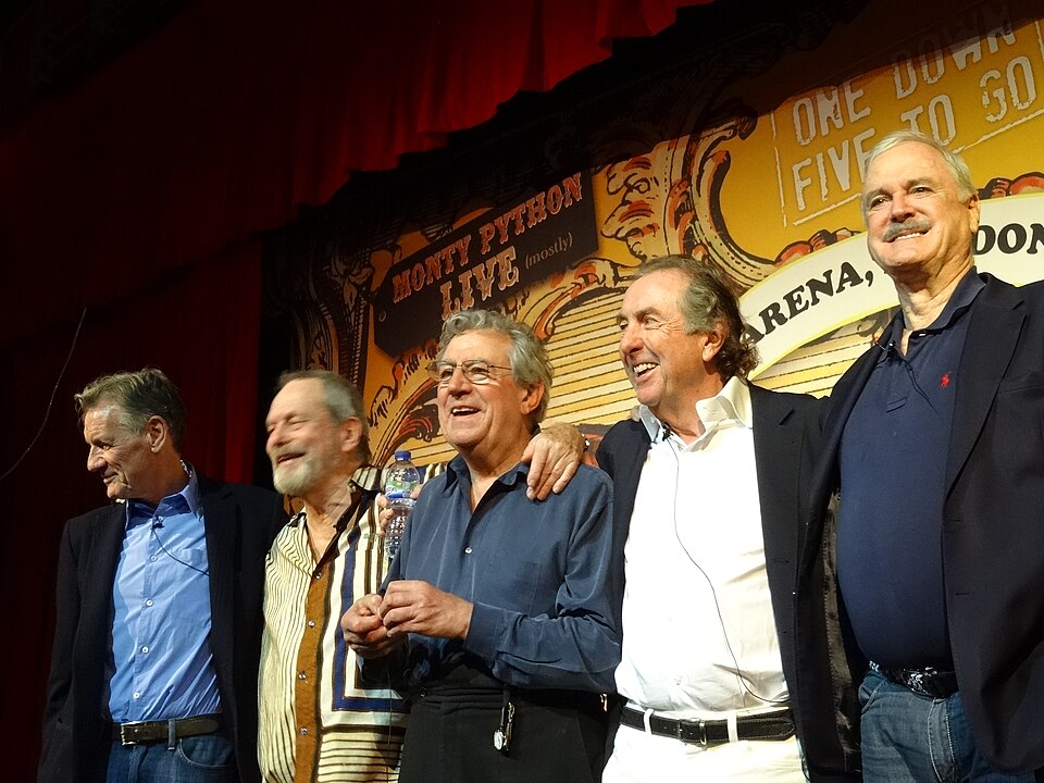 Памятник Терри Джонсу из Monty Python откроют в Англии
