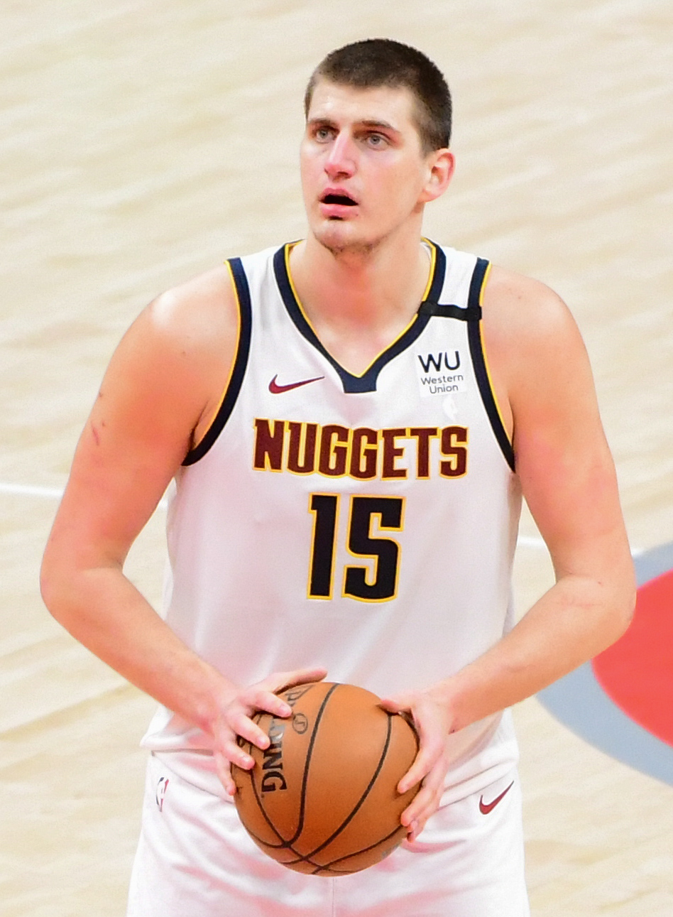 Ateena Panathinaikos tegi ametliku pakkumise NBA staar Nikola Jokićile