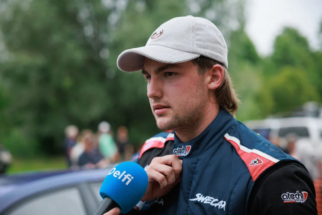 Patrick Enok sõitis Porvoo rallil teelt välja pärast domineerivat esitust