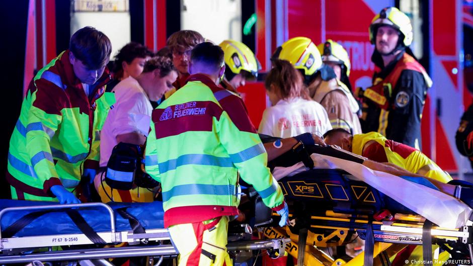 Sõiduk rammis Berliinis rahvahulka: üks hukkunu ja 15 vigastatut