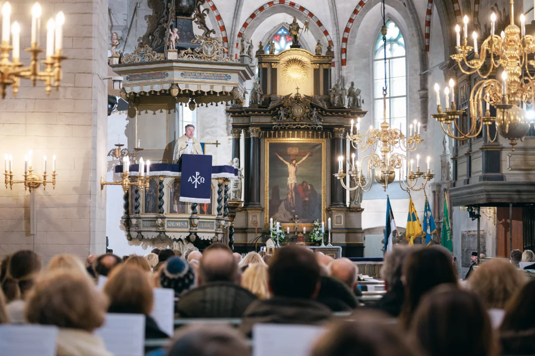 EELK vaimulikud suruvad peale uut jumalateenistuse korda, Valga praostkond kardab karistust
