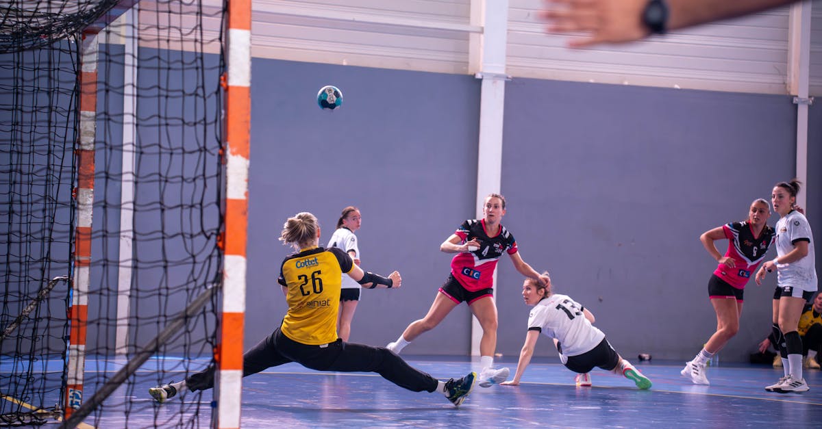 Käsipalli meistriliiga jätkub kolme põnevama kohtumisega