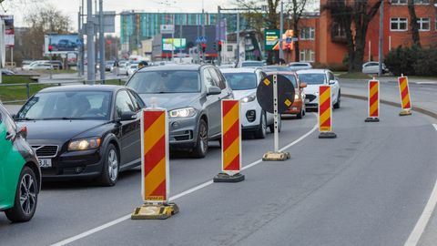 Tallinna liiklus aeglustus hipodroomi töödel
