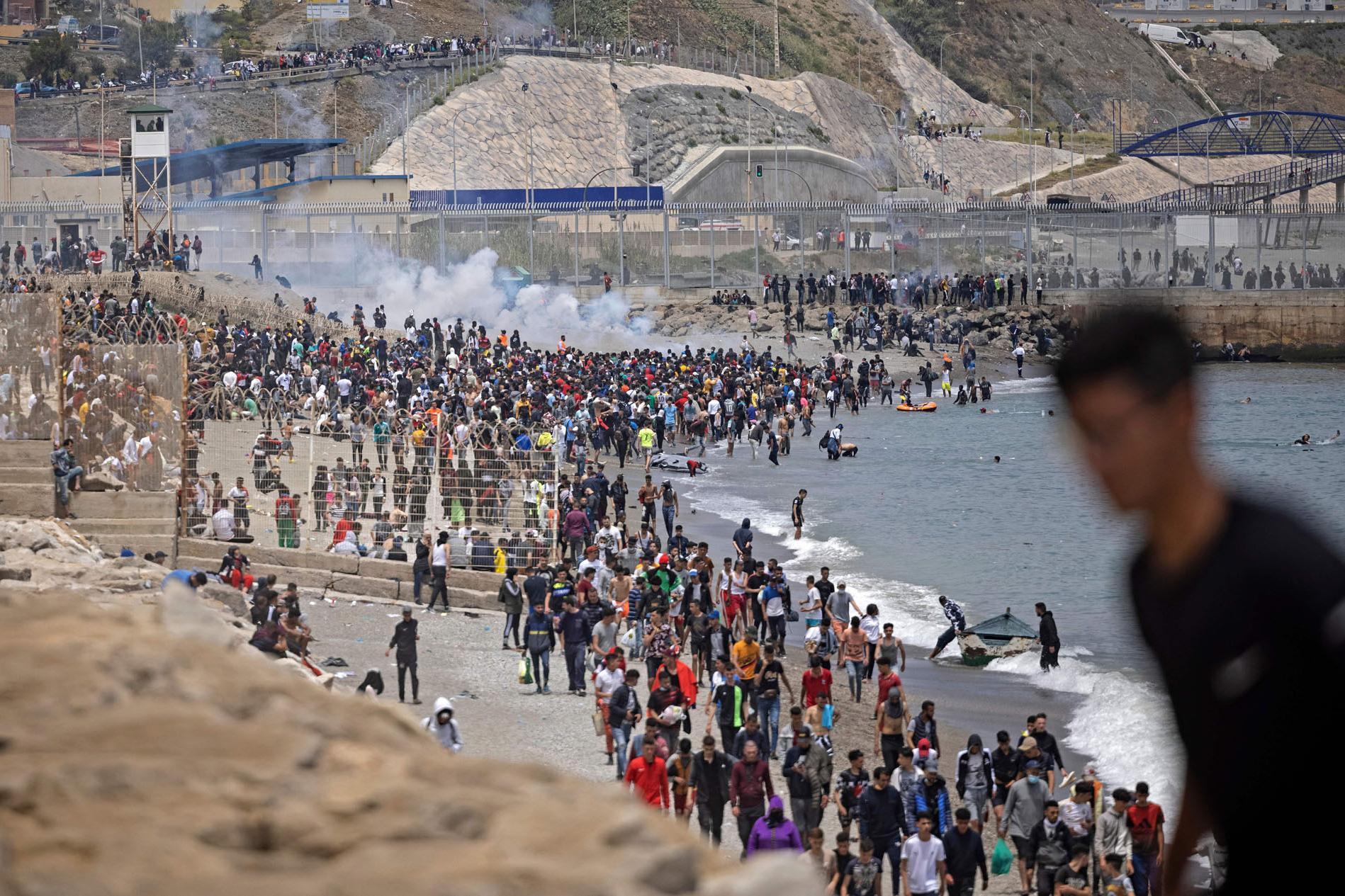 Hispaania enklaav Ceuta on silmitsi rändekriisiga: nädalaga saabus 1500 inimest