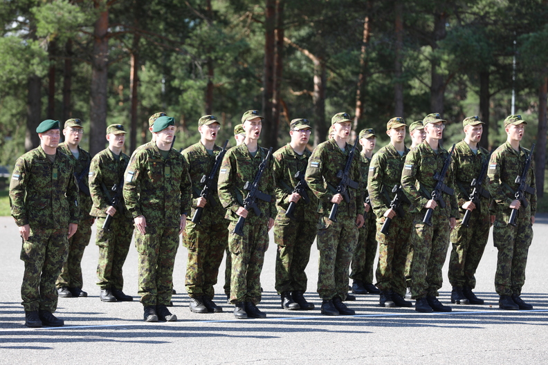 Ligi 400 ajateenijat andsid üle Eesti sõdurivande