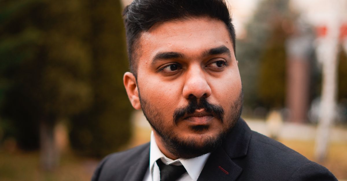 Arun Tamm alustas Riias eestikeelse tragikomöödia "Ettepanek" võtetega