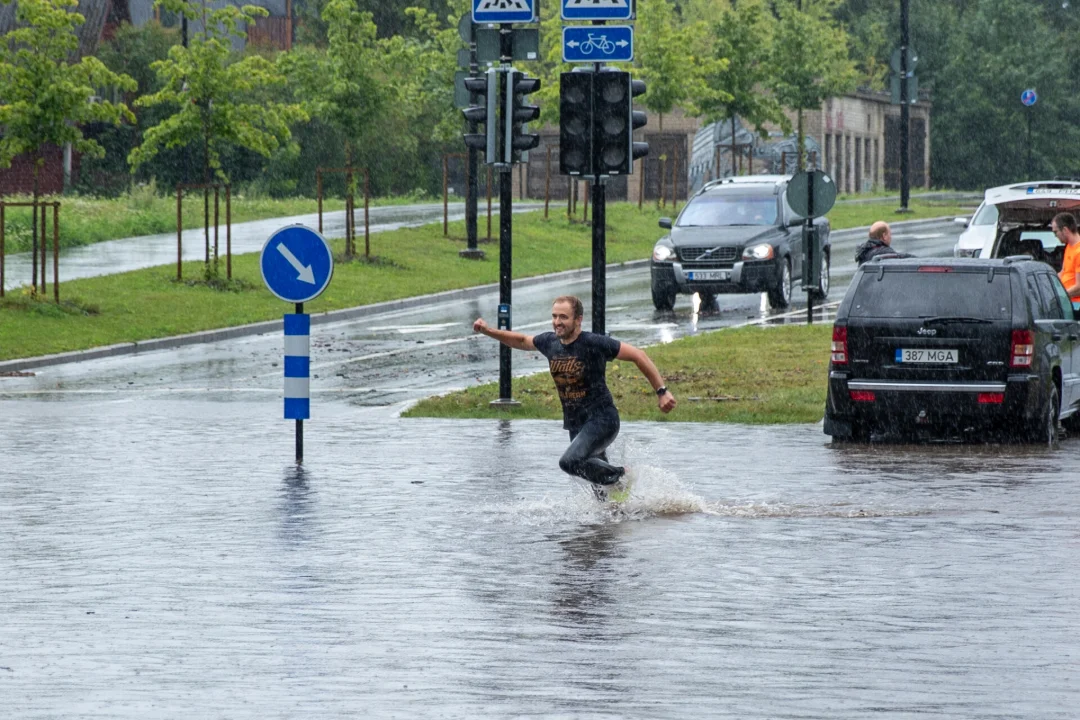 Tartu infrastruktuur sadude proovikivil: fookus liigub Emajõelt äkkvihmadele