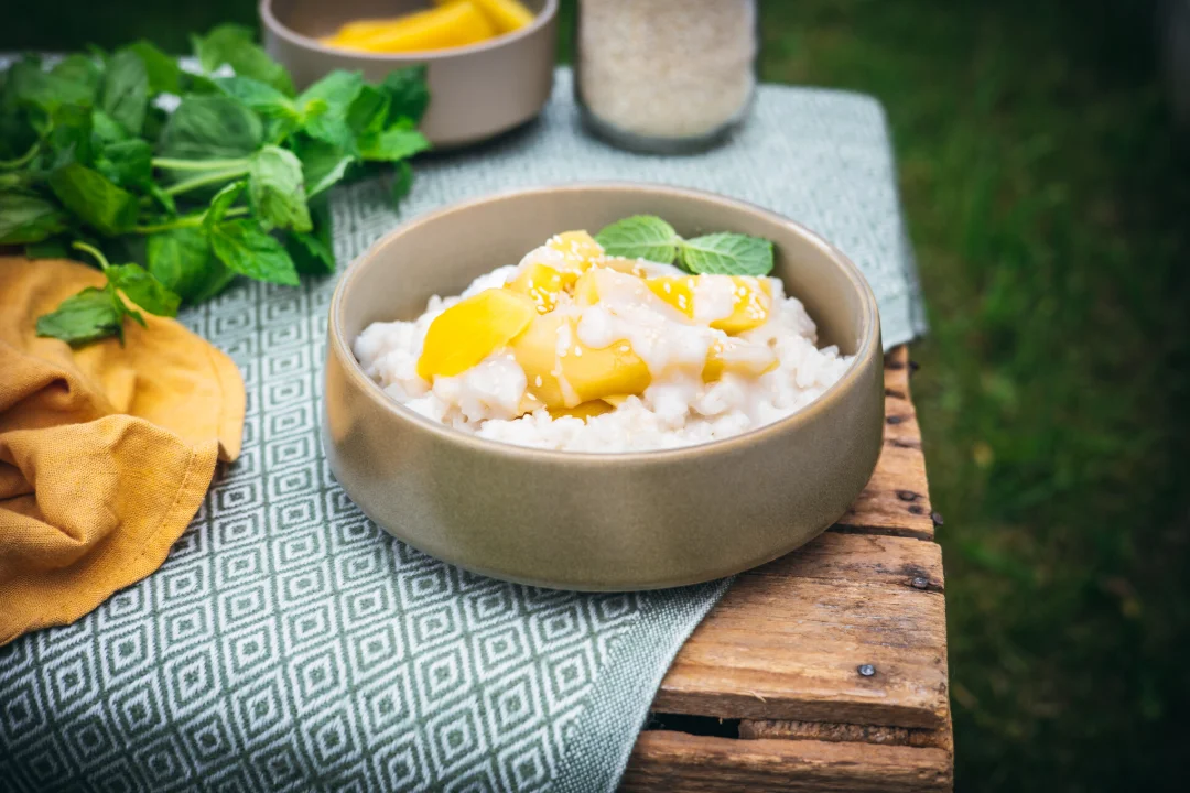 Thai sticky rice with mango: a tropical delight that takes you to paradise