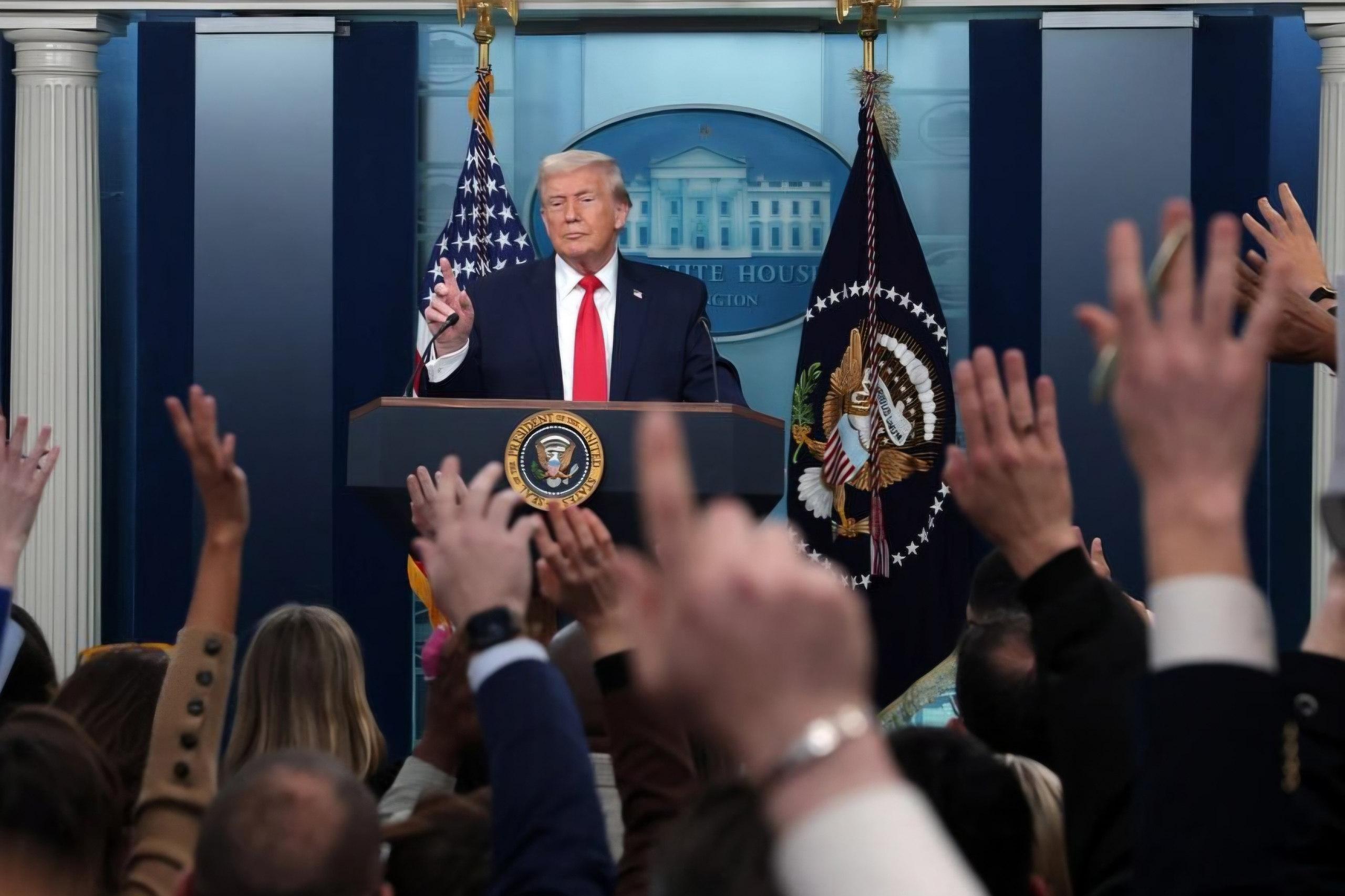 Washingtonis: CNN, MSNBC ja Politico kaebasid Trumpi Valgest Majast eemaldamise eest kohtusse