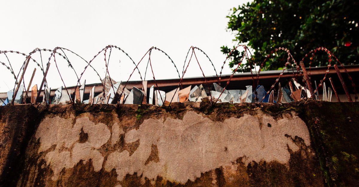 Divided by peace walls: communities face 20-minute journeys across barrier