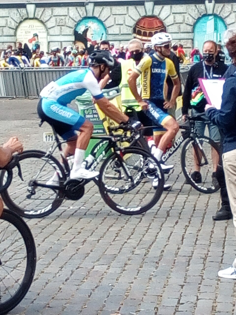 Uruguaylane Silva võitis Giro d'Italia ajaloolise etapi