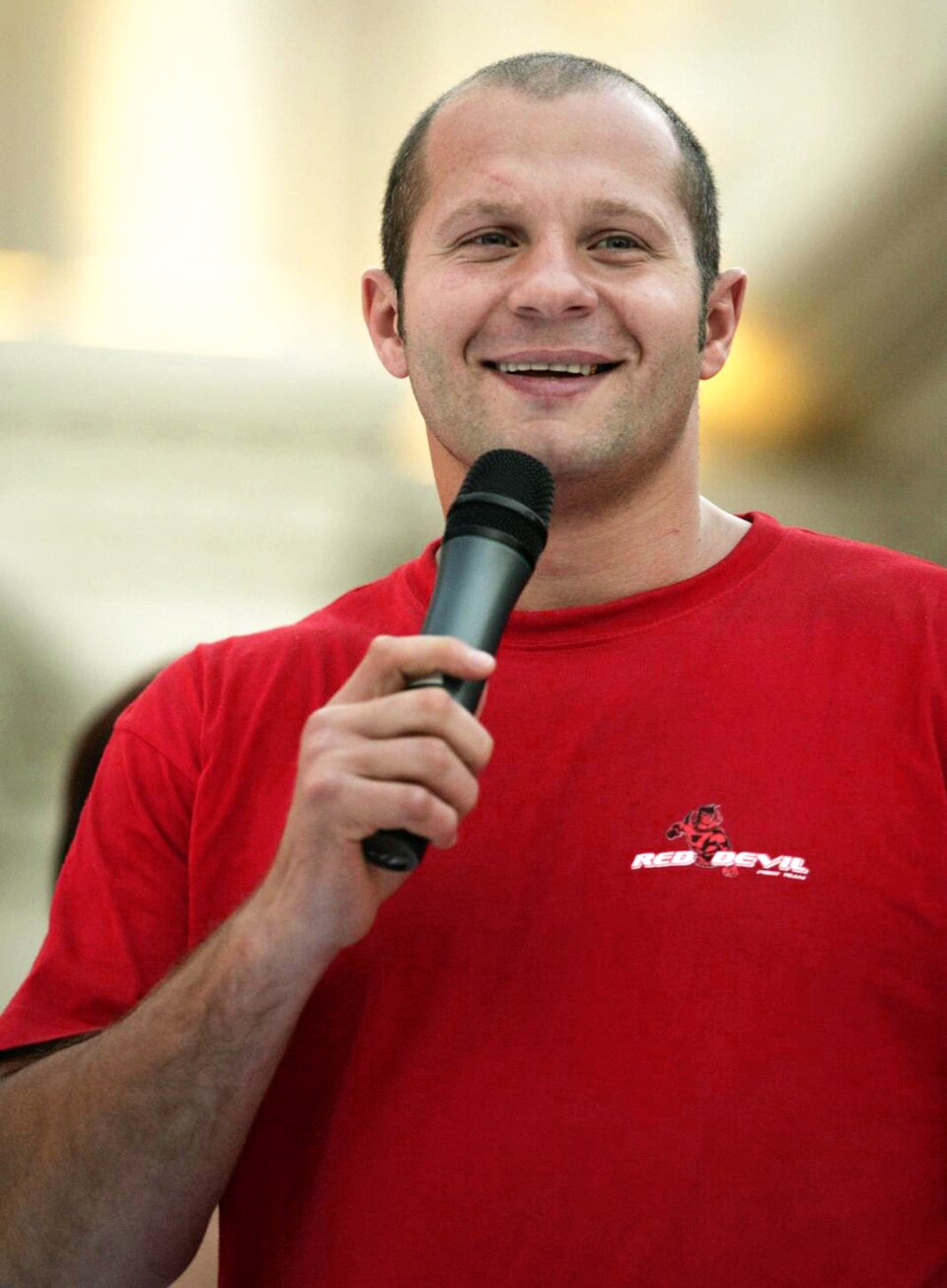 MMA-legend Fjodor Jemeljanenko kaebas Moskvas kirjastuse kohtusse