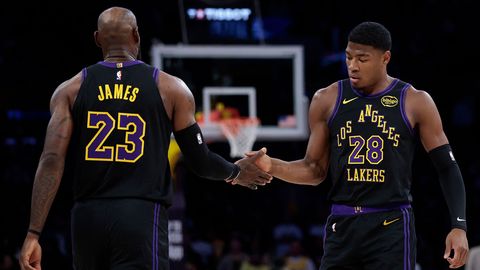 Lakers domineerib Rocketsi vastu play-off'is