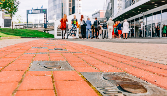 Tartu Teerajajate Allee ootab ettepanekuid uute silmapaistvate tegijate kohta