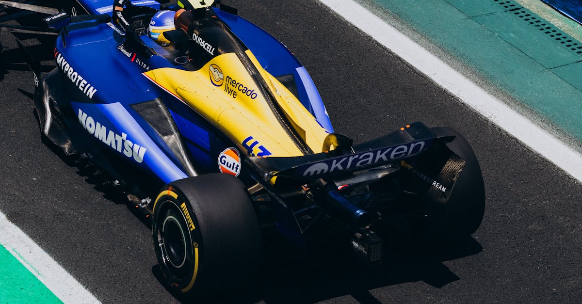 Antonelli võttis Miamis pole positioni Verstappenilt