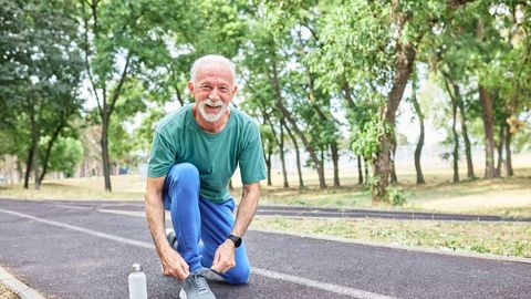 66-year-old doctor Mark Hyman: the secret to youth lies on the dinner table