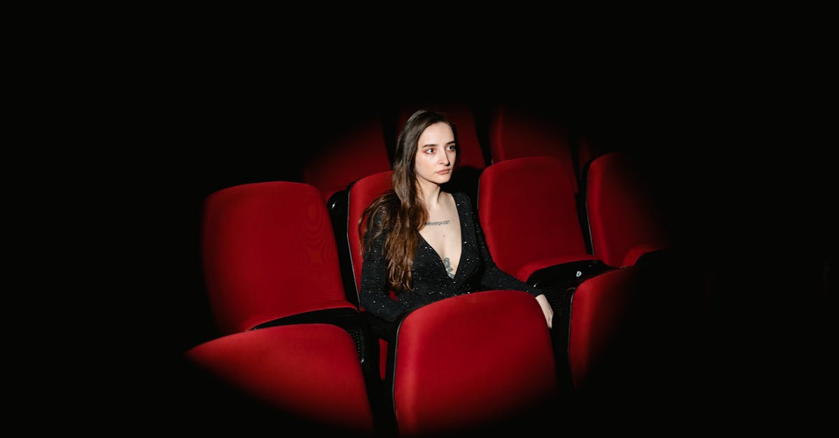 Von Krahli teatris esietendub Sanna Kartau soololavastus Tallinnas