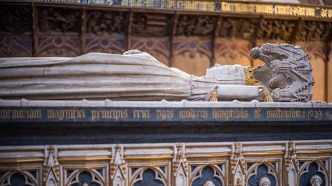 Researchers Opened Queen Elisenda's Tomb in Barcelona and Uncovered Bloody Drama