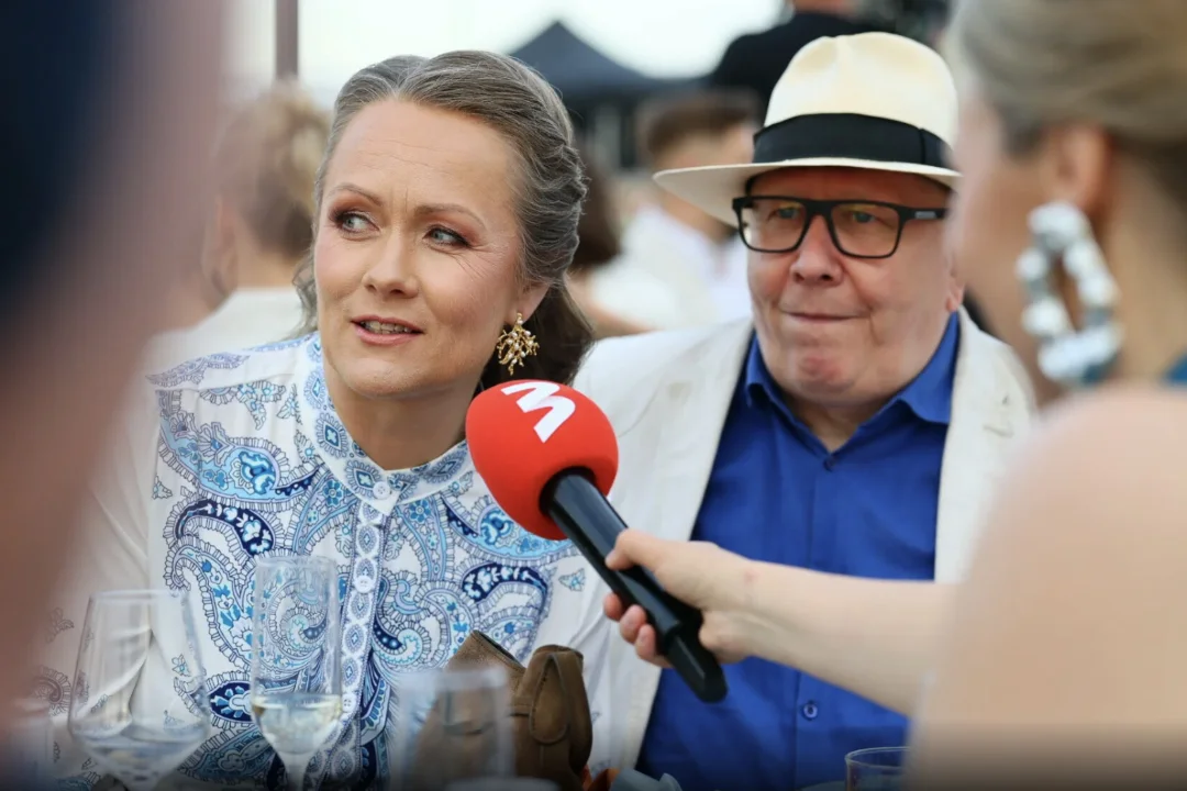 Lahutatud Inga ja Toomas Lunge ilmusid Kroonika galale koos