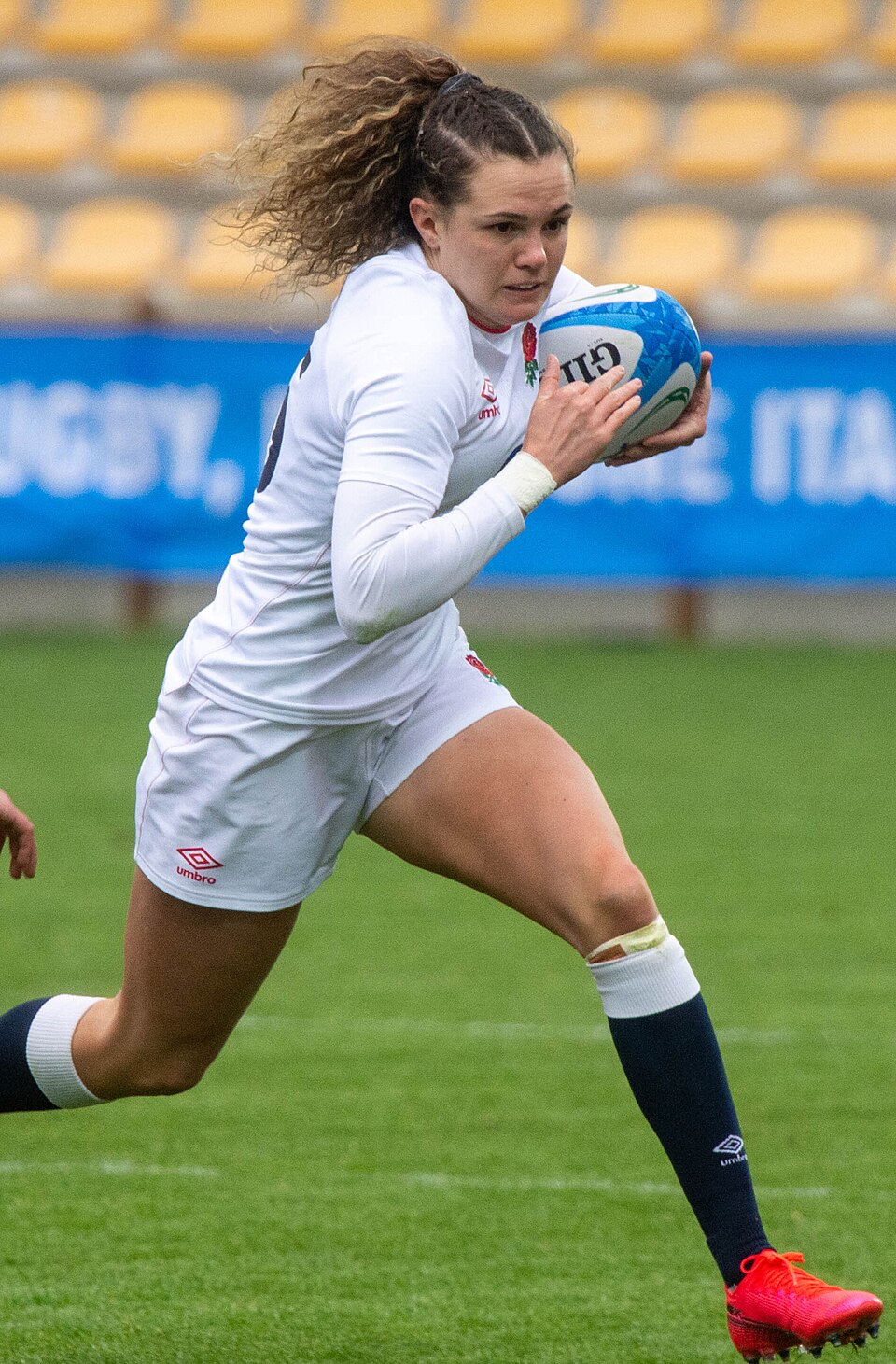 England Women's Rugby Draws Record Crowd at Six Nations