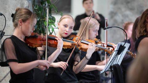 Eesti esimene ainulaadne sümfooniaorkester pani kontserdisaali sulamaja