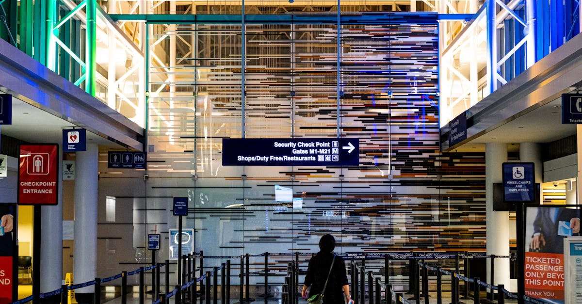 UK expands e-gate access to children aged 8 and 9